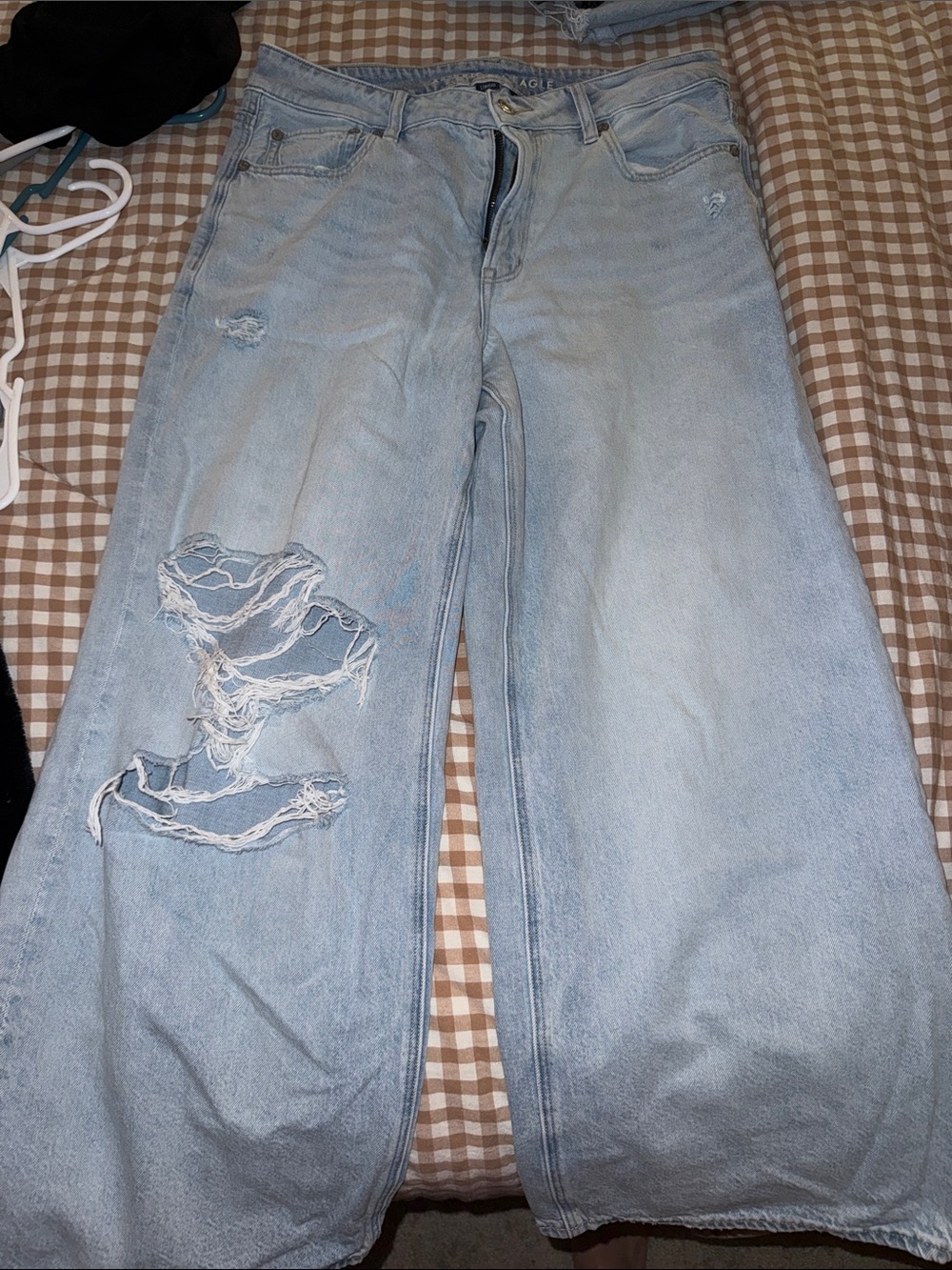 American Eagle Outfitters Light Wash Wide Leg Distressed Jeans